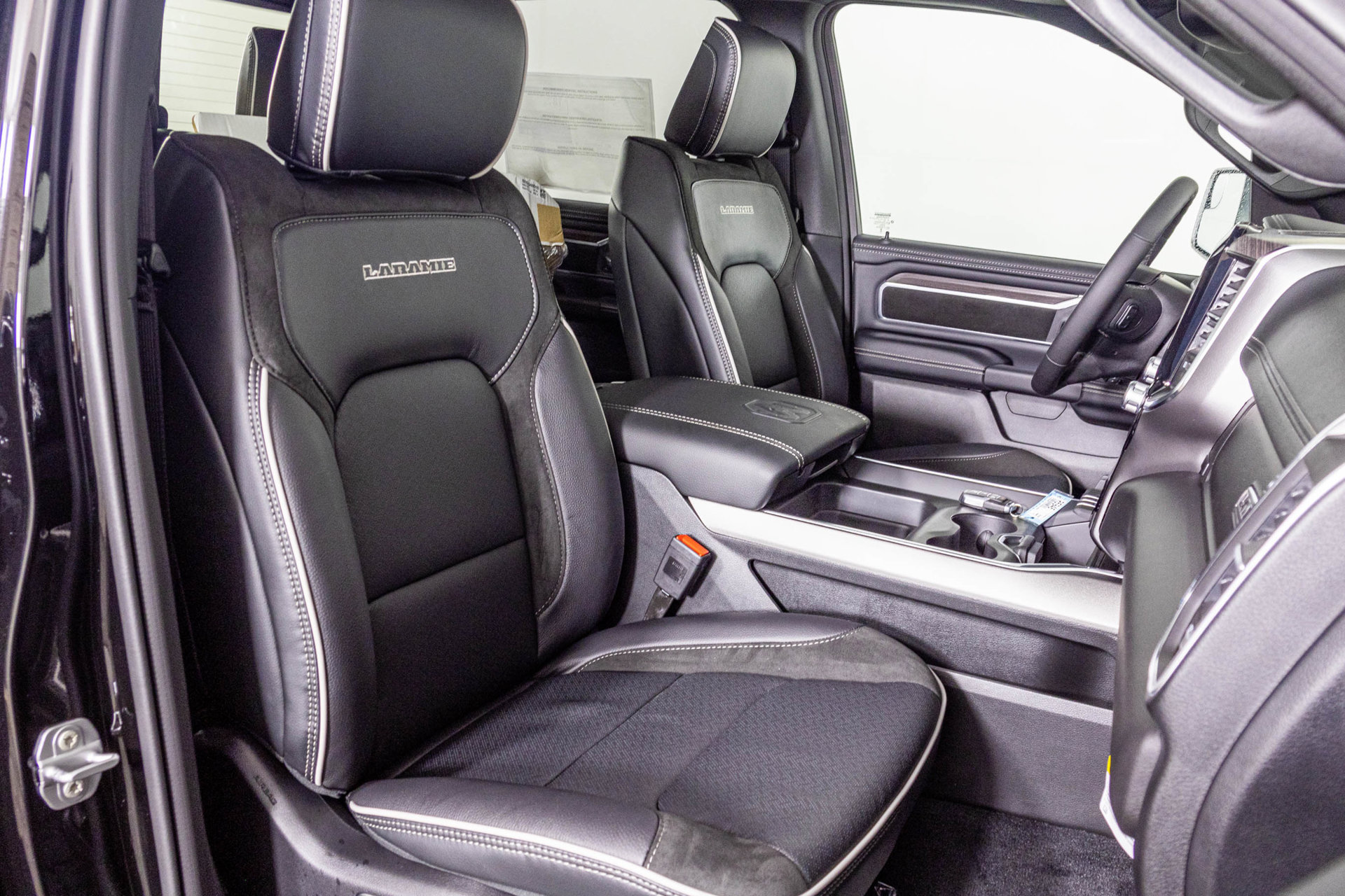 New 2027 RAM 1500 Laramie AWD/4WD image 43