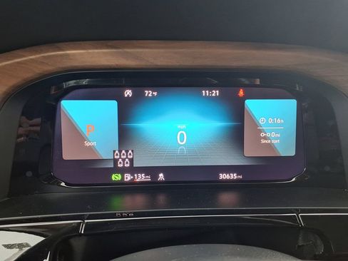 Used 2025 Volkswagen Atlas SE FWD image 30