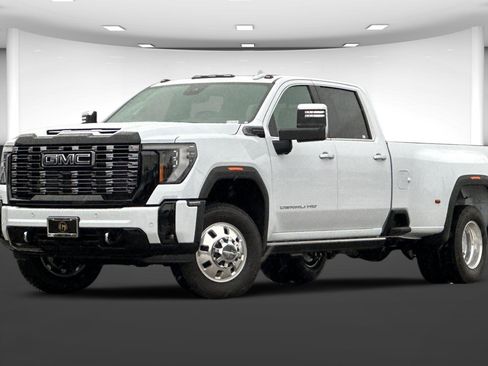 New 2026 GMC Sierra 3500 Denali Ultimate image 2