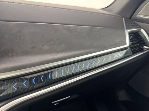 New 2026 BMW X5 xDrive50e w/ M Sport Package image 17