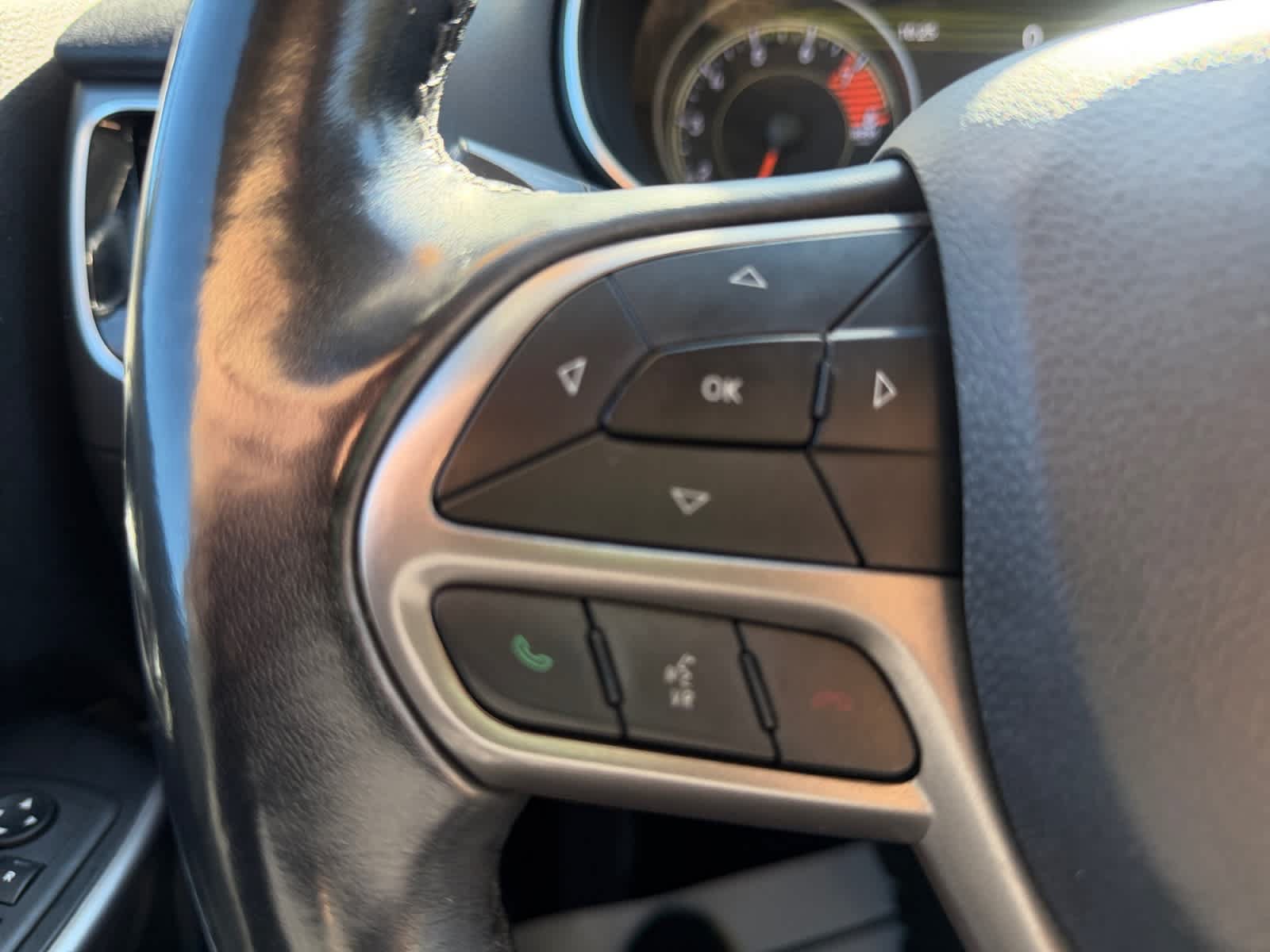 Used 2020 Jeep Cherokee Limited AWD/4WD image 37