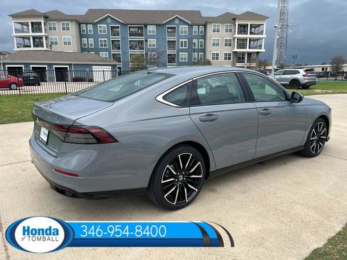 New 2026 Honda Accord Hybrid Touring image 6