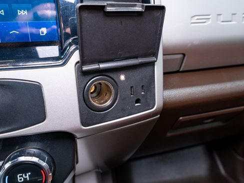 Used 2022 Ford F350 King Ranch w/ King Ranch Ultimate Package AWD/4WD image 27