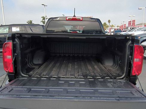 Used 2022 Chevrolet Colorado W/T w/ Custom Special Edition image 23