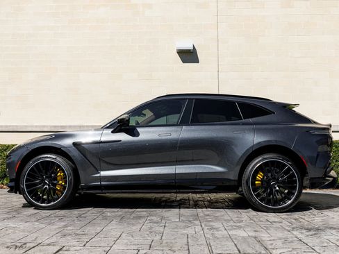 Used 2023 Aston Martin DBX 707 image 36