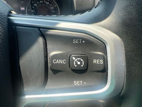 Used 2023 RAM 1500 Big Horn AWD/4WD image 24