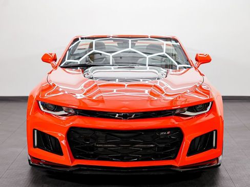 Used 2019 Chevrolet Camaro ZL1 image 2