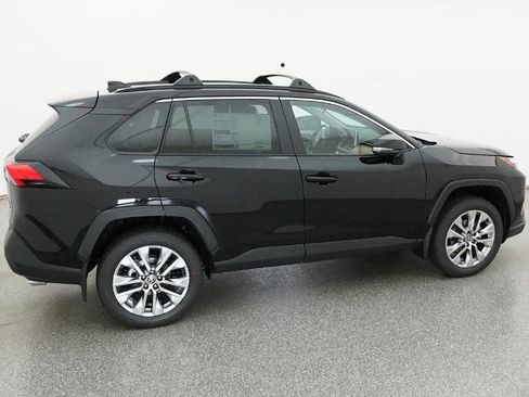 Used 2025 Toyota RAV4 XLE Premium image 13