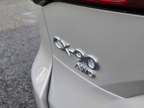 Used 2025 MAZDA CX-90 3.3 Turbo w/ Preferred Package image 16