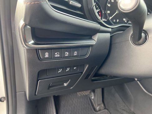 Used 2023 MAZDA MAZDA3 Hatchback w/Premium Plus Pkg image 15