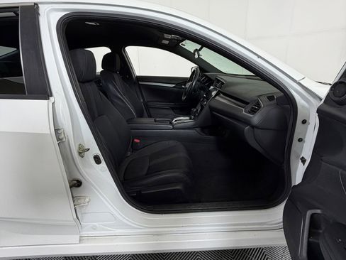 Used 2020 Honda Civic Sport image 5