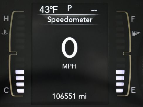 Used 2019 Jeep Cherokee Latitude w/ Cold Weather Group image 32