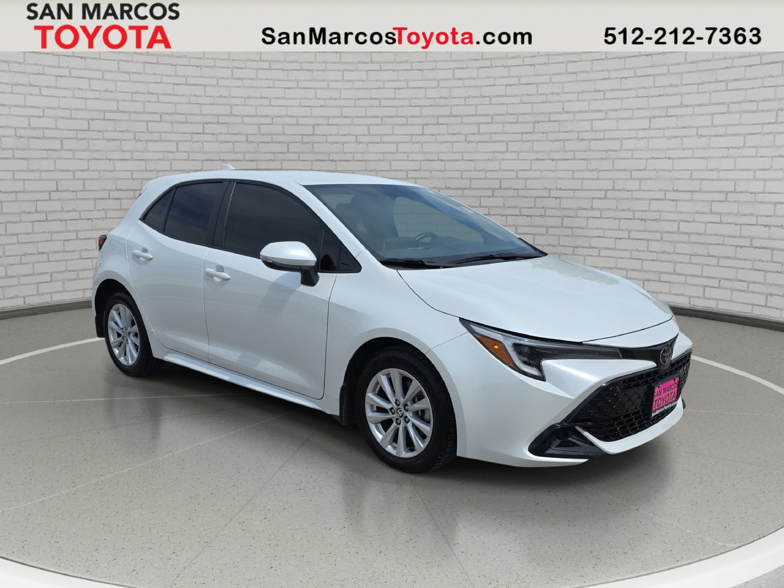Used 2023 Toyota Corolla SE FWD image 3