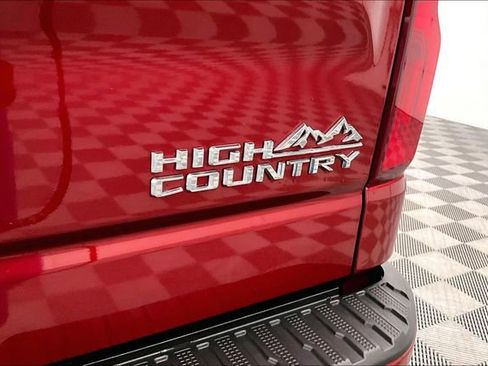 Used 2023 Chevrolet Silverado 1500 High Country w/ Technology Package AWD/4WD image 9
