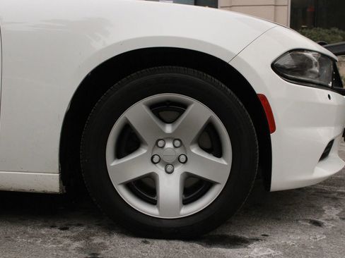 Used 2016 Dodge Charger Police image 4