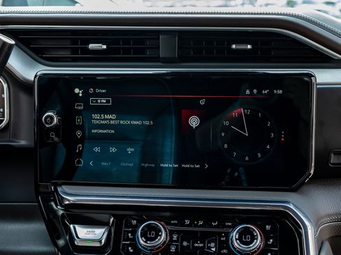 Used 2024 GMC Sierra 2500 Denali w/ Denali Reserve Package image 25