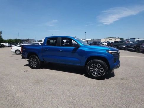 Used 2024 Chevrolet Colorado Z71 w/ Z71 Convenience Package 2 image 7