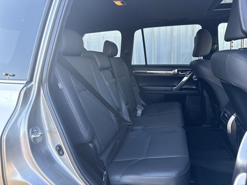 Used 2022 Lexus GX 460 Premium image 40