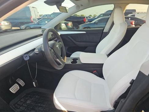 Used 2023 Tesla Model Y Performance AWD/4WD image 12