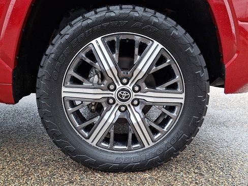 Used 2022 Toyota Tundra Capstone image 8