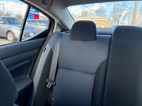 Used 2025 Nissan Versa SV image 40