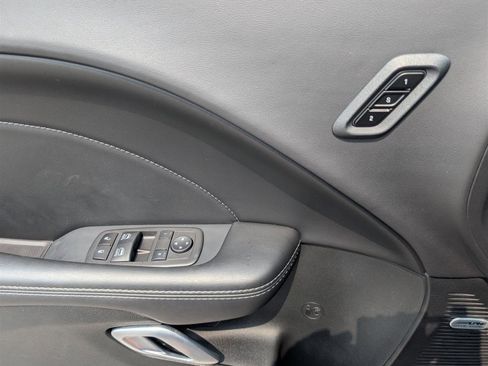 Used 2023 Dodge Challenger R/T w/ Plus Package image 18