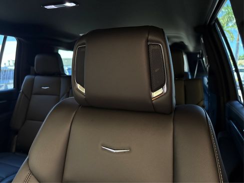 New 2026 Cadillac Escalade ESV 4WD image 29