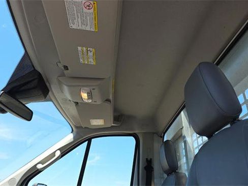 Used 2019 Ford Transit 250 138 RWD image 10