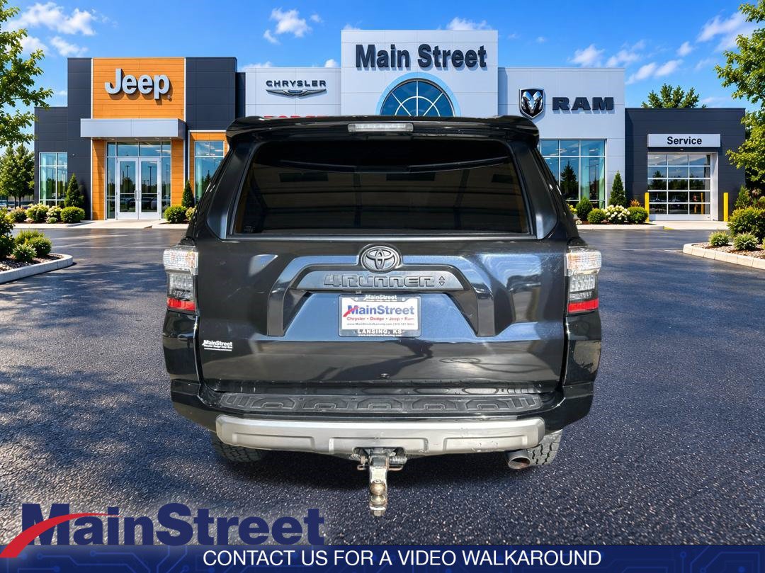 Used 2023 Toyota 4Runner TRD Off-Road Premium w/ Moonroof Package AWD/4WD image 4