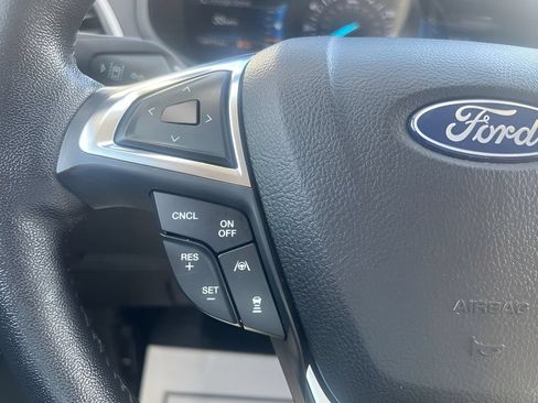 Certified 2022 Ford Edge SEL w/ Convenience Package AWD/4WD image 15