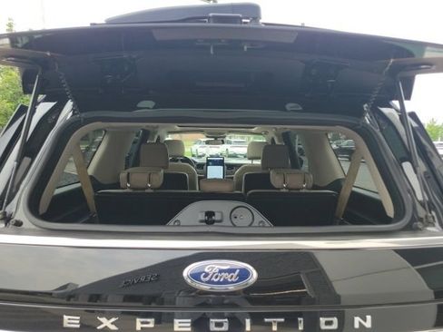 Used 2022 Ford Expedition Max Limited AWD/4WD image 23