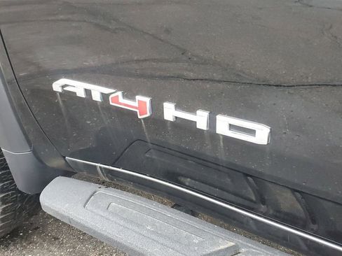 Used 2023 GMC Sierra 2500 AT4 w/ AT4 Premium Plus Package image 6