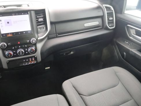 Used 2023 RAM 1500 Big Horn AWD/4WD image 33