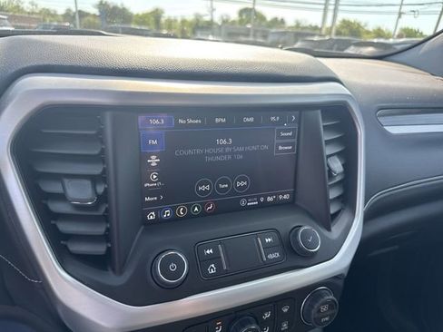 Used 2023 GMC Acadia SLT w/ Elevation Edition AWD/4WD image 13