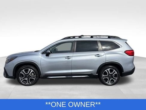 Used 2023 Subaru Ascent Touring image 2