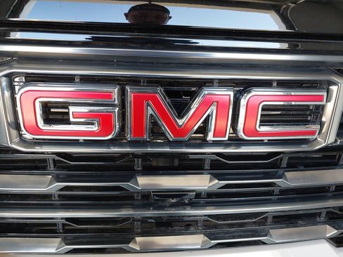 Used 2026 GMC Sierra 2500 AT4 w/ AT4 Premium Plus Package AWD/4WD image 31