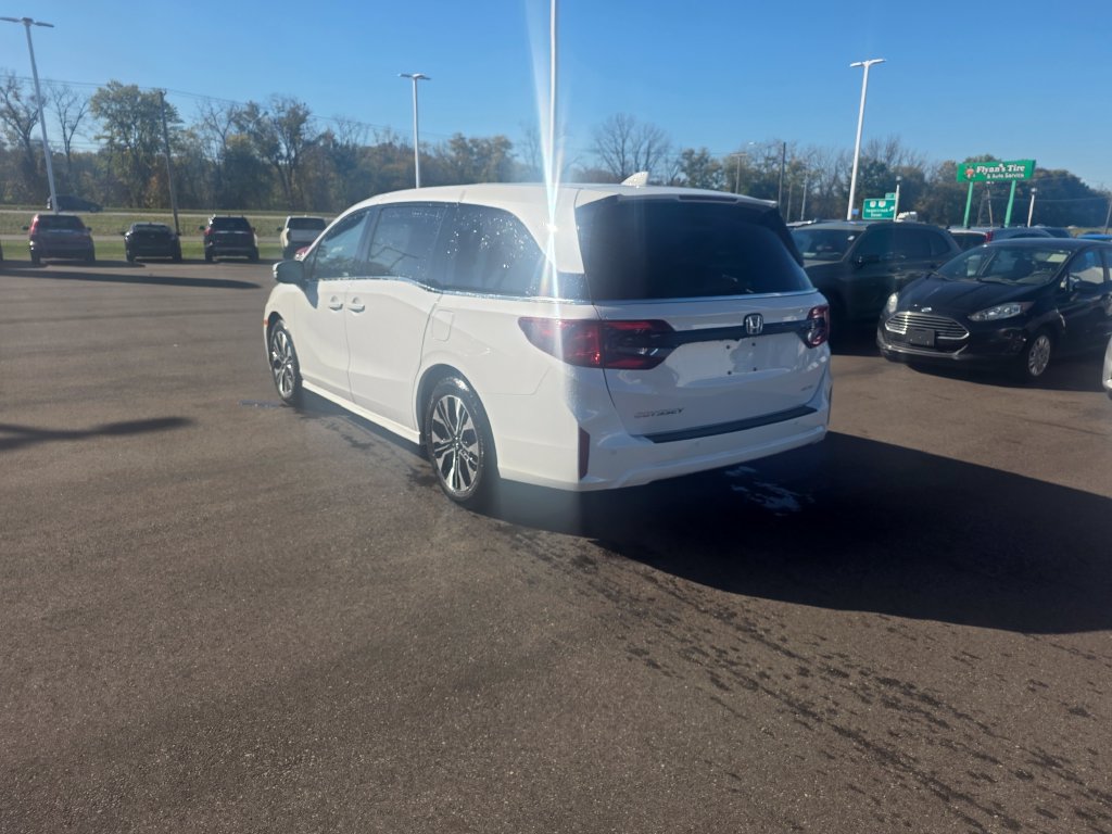 New 2027 Honda Odyssey Elite image 5