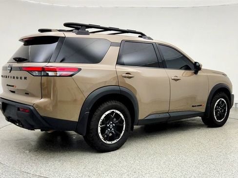 Used 2024 Nissan Pathfinder Rock Creek AWD/4WD image 5