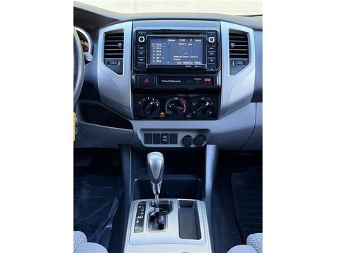 Used 2015 Toyota Tacoma PreRunner w/ TRD Sport Package RWD image 22