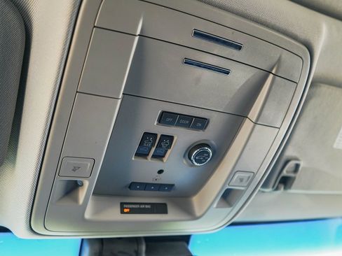 Used 2018 Chevrolet Tahoe Premier image 19