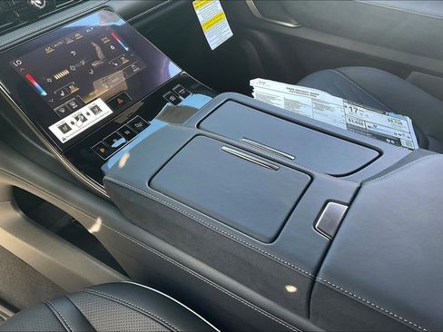 New 2026 INFINITI QX80 Autograph w/ Premium Cargo Package image 22