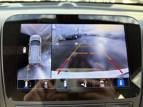 Certified 2022 Chevrolet Equinox RS w/ Infotainment Package image 19