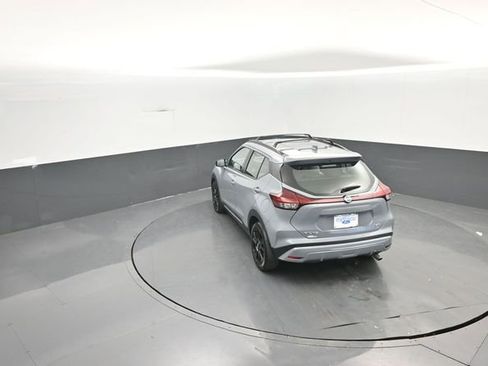 Used 2021 Nissan Kicks SR w/ SR Premium Package image 27