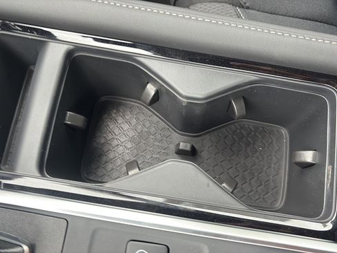 New 2026 Nissan Pathfinder SV AWD/4WD image 31