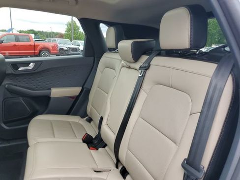 Used 2020 Ford Escape Titanium w/ Titanium Premium Package 2.0 AWD/4WD image 36