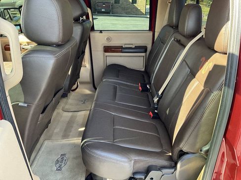 Used 2015 Ford F250 King Ranch w/ FX4 Off-Road Package AWD/4WD image 29