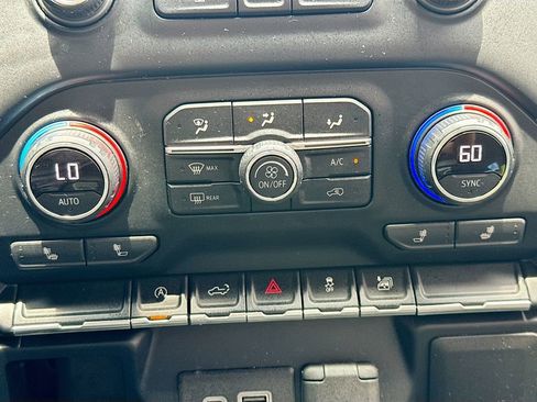 Used 2021 Chevrolet Silverado 1500 RST RWD image 15