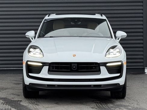 New 2026 Porsche Macan image 10