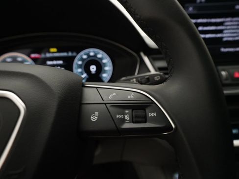 Used 2024 Audi Q5 e Premium Plus w/ Premium Plus Package image 19