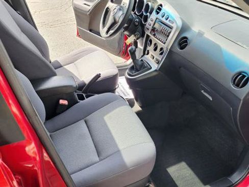 Used 2006 Pontiac Vibe w/ Sun And Sound Package FWD image 15